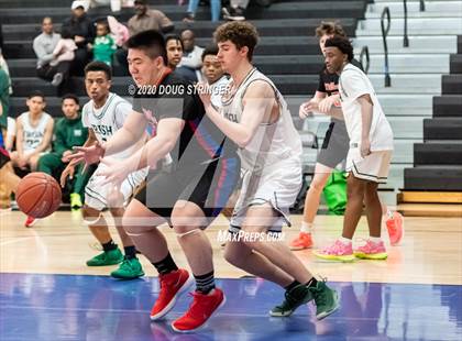 Thumbnail 2 in Sacred Heart Cathedral Preparatory vs. St. Ignatius (CIF-CCS DIII Championship) photogallery.