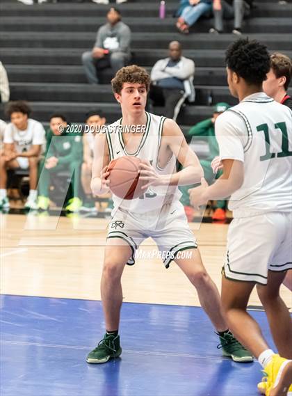 Thumbnail 3 in Sacred Heart Cathedral Preparatory vs. St. Ignatius (CIF-CCS DIII Championship) photogallery.
