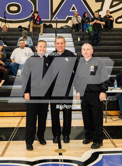 Thumbnail 1 in Sacred Heart Cathedral Preparatory vs. St. Ignatius (CIF-CCS DIII Championship) photogallery.