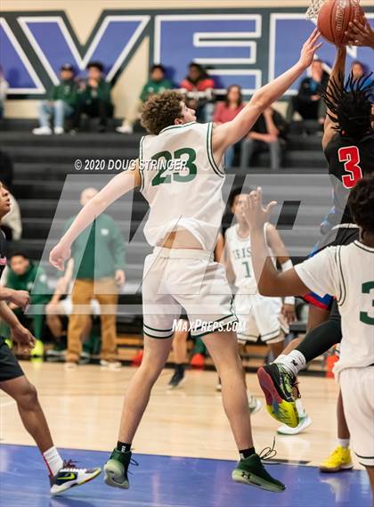 Thumbnail 3 in Sacred Heart Cathedral Preparatory vs. St. Ignatius (CIF-CCS DIII Championship) photogallery.