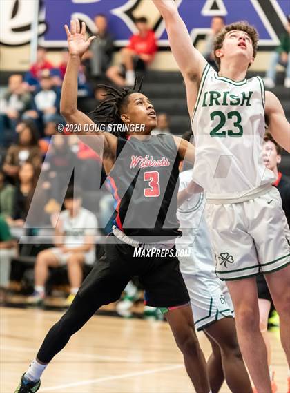 Thumbnail 3 in Sacred Heart Cathedral Preparatory vs. St. Ignatius (CIF-CCS DIII Championship) photogallery.