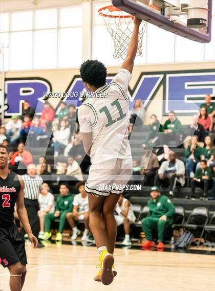 Thumbnail 3 in Sacred Heart Cathedral Preparatory vs. St. Ignatius (CIF-CCS DIII Championship) photogallery.