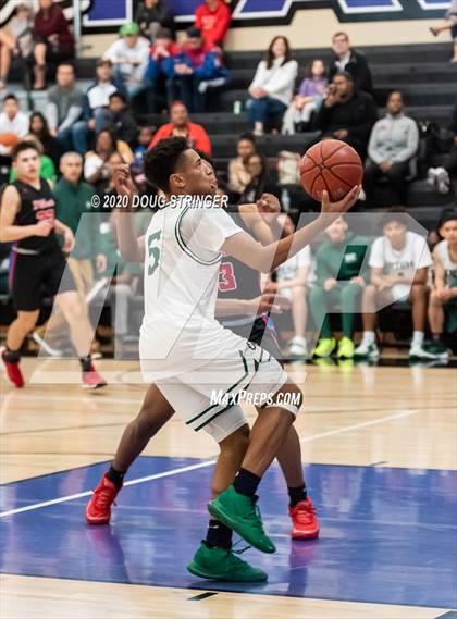 Thumbnail 1 in Sacred Heart Cathedral Preparatory vs. St. Ignatius (CIF-CCS DIII Championship) photogallery.