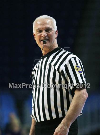 Thumbnail 2 in Steelton-Highspire vs. North Catholic (PIAA A Final) photogallery.