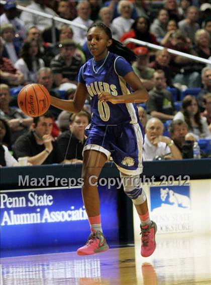 Thumbnail 3 in Steelton-Highspire vs. North Catholic (PIAA A Final) photogallery.