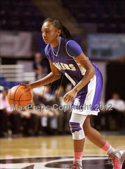 Thumbnail 1 in Steelton-Highspire vs. North Catholic (PIAA A Final) photogallery.