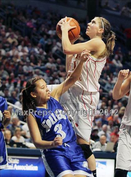 Thumbnail 2 in Steelton-Highspire vs. North Catholic (PIAA A Final) photogallery.