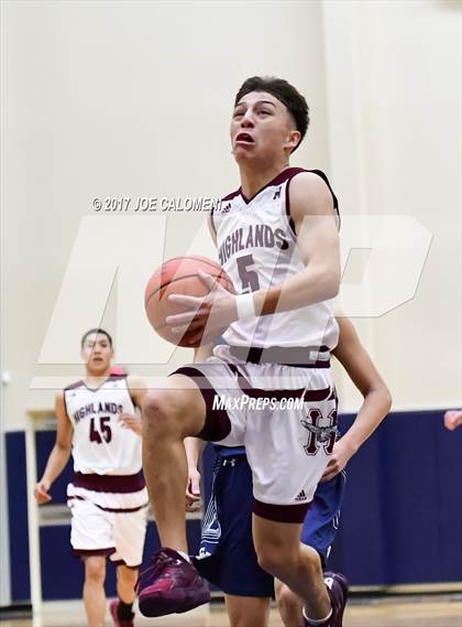 Thumbnail 3 in Smithson Valley vs Highlands (SAISD Invitational) photogallery.