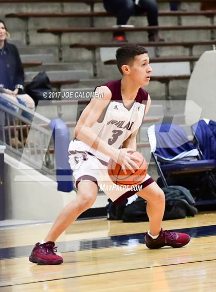 Thumbnail 2 in Smithson Valley vs Highlands (SAISD Invitational) photogallery.