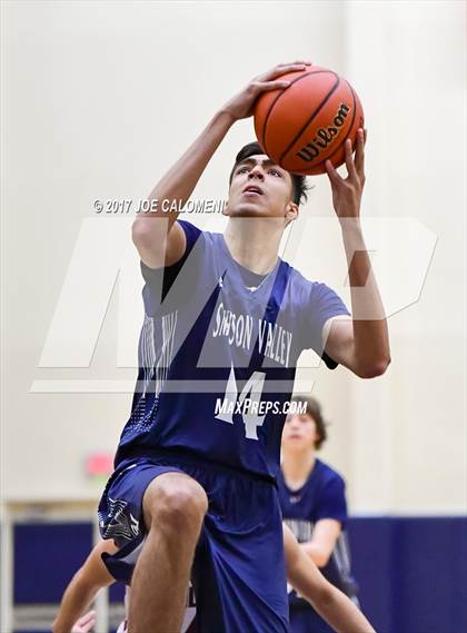 Thumbnail 1 in Smithson Valley vs Highlands (SAISD Invitational) photogallery.