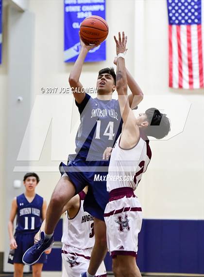 Thumbnail 1 in Smithson Valley vs Highlands (SAISD Invitational) photogallery.