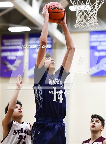 Thumbnail 3 in Smithson Valley vs Highlands (SAISD Invitational) photogallery.
