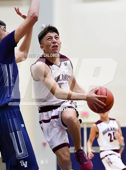 Thumbnail 1 in Smithson Valley vs Highlands (SAISD Invitational) photogallery.