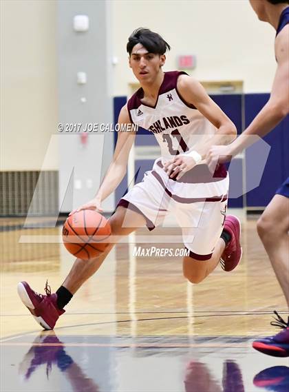 Thumbnail 2 in Smithson Valley vs Highlands (SAISD Invitational) photogallery.