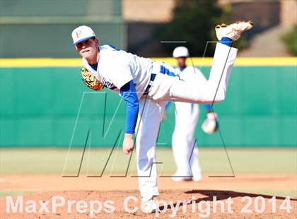 Thumbnail 3 in Parkview vs. Venice (National High School Invitational) photogallery.
