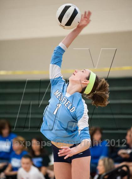 Thumbnail 1 in Medfield vs Central Catholic (Showcase of Champions Holyoke) photogallery.