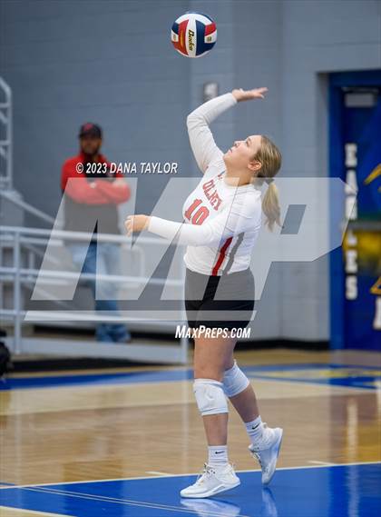 Thumbnail 3 in Hamilton vs. Olney (UIL 2A Region 1 Bi-District Championship) photogallery.