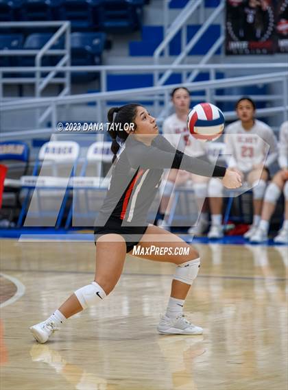 Thumbnail 1 in Hamilton vs. Olney (UIL 2A Region 1 Bi-District Championship) photogallery.