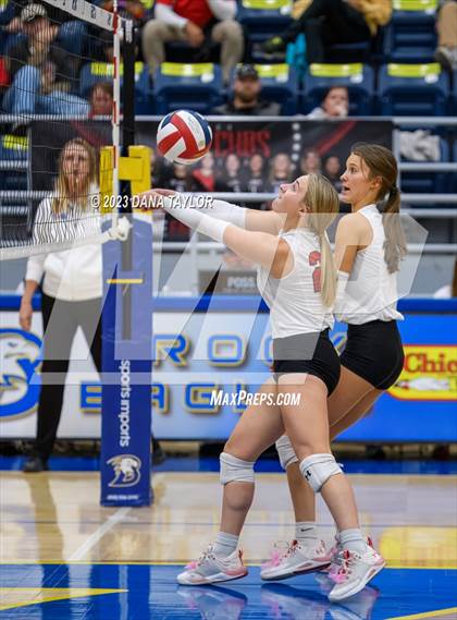 Thumbnail 3 in Hamilton vs. Olney (UIL 2A Region 1 Bi-District Championship) photogallery.