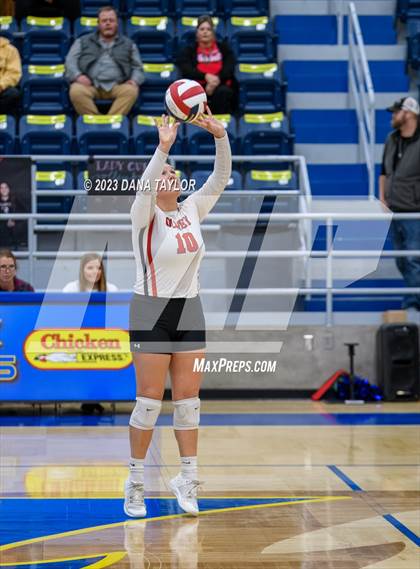 Thumbnail 3 in Hamilton vs. Olney (UIL 2A Region 1 Bi-District Championship) photogallery.