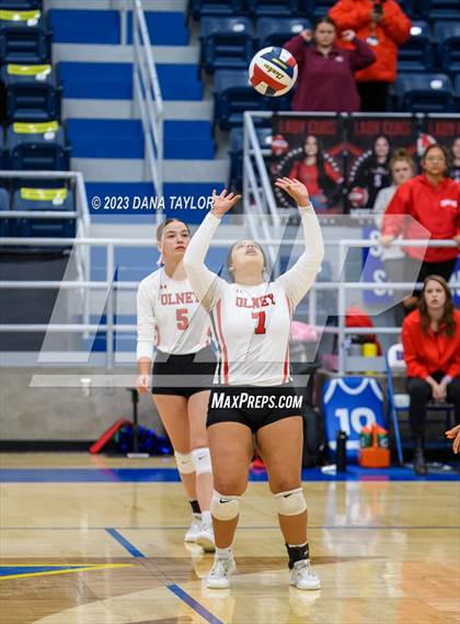Thumbnail 2 in Hamilton vs. Olney (UIL 2A Region 1 Bi-District Championship) photogallery.