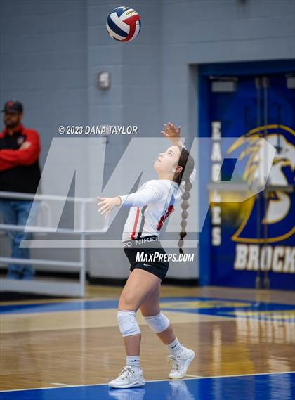 Thumbnail 1 in Hamilton vs. Olney (UIL 2A Region 1 Bi-District Championship) photogallery.
