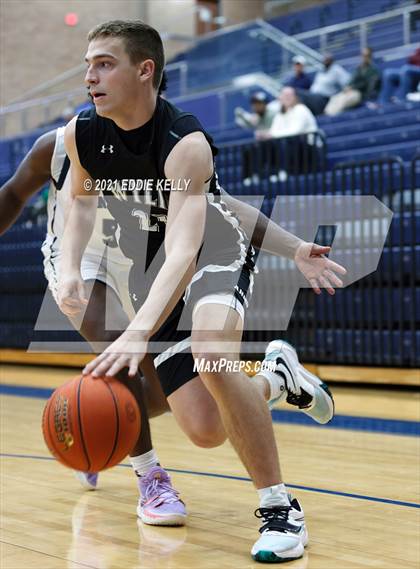 Thumbnail 2 in Lone Star vs Wylie (In-N-Out Tournament) photogallery.