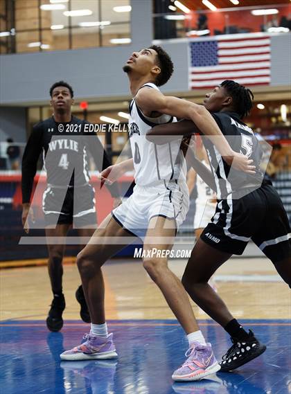 Thumbnail 1 in Lone Star vs Wylie (In-N-Out Tournament) photogallery.