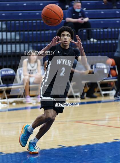 Thumbnail 1 in Lone Star vs Wylie (In-N-Out Tournament) photogallery.