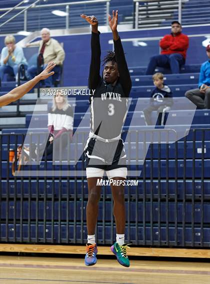 Thumbnail 2 in Lone Star vs Wylie (In-N-Out Tournament) photogallery.