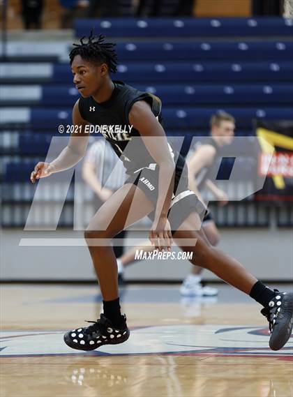 Thumbnail 1 in Lone Star vs Wylie (In-N-Out Tournament) photogallery.