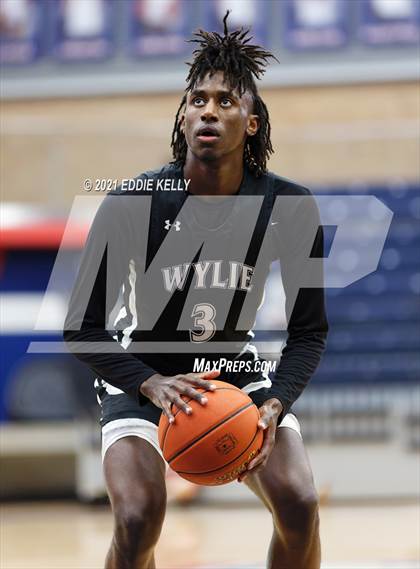 Thumbnail 3 in Lone Star vs Wylie (In-N-Out Tournament) photogallery.