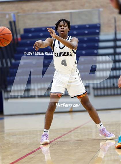 Thumbnail 1 in Lone Star vs Wylie (In-N-Out Tournament) photogallery.