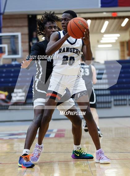 Thumbnail 1 in Lone Star vs Wylie (In-N-Out Tournament) photogallery.