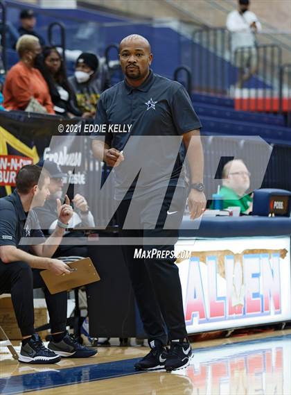 Thumbnail 2 in Lone Star vs Wylie (In-N-Out Tournament) photogallery.