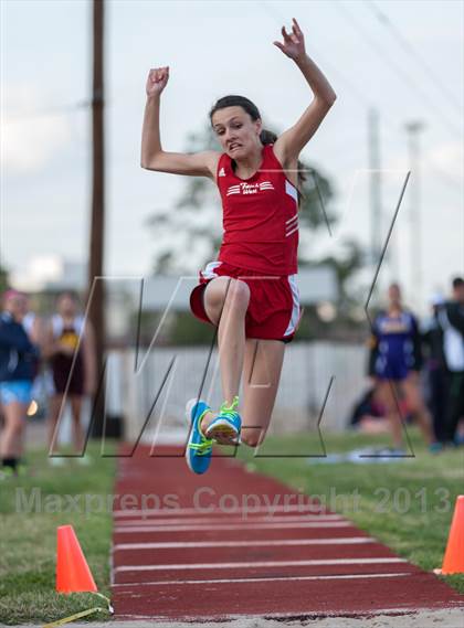 Thumbnail 3 in Cougar Invitational  photogallery.