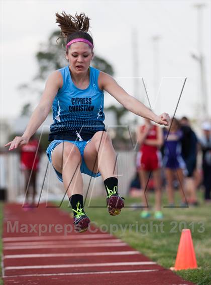 Thumbnail 2 in Cougar Invitational  photogallery.