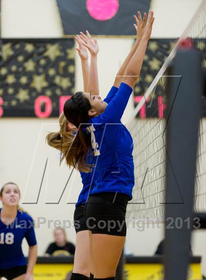 Thumbnail 2 in La Vernia @ Brennan photogallery.