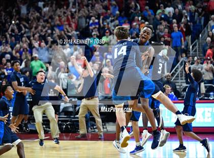 Thumbnail 2 in Tompkins vs. Allen (UIL 6A Final) photogallery.