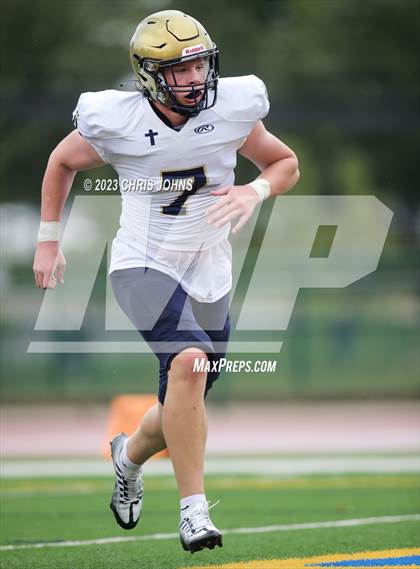 Thumbnail 1 in Althoff Catholic @ Burroughs photogallery.