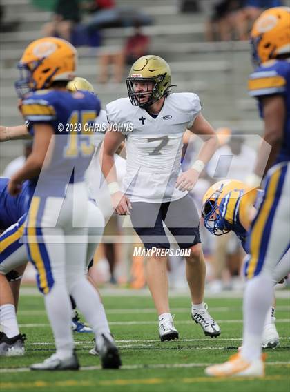 Thumbnail 1 in Althoff Catholic @ Burroughs photogallery.