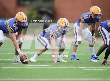Thumbnail 2 in Althoff Catholic @ Burroughs photogallery.
