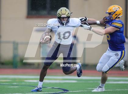 Thumbnail 3 in Althoff Catholic @ Burroughs photogallery.