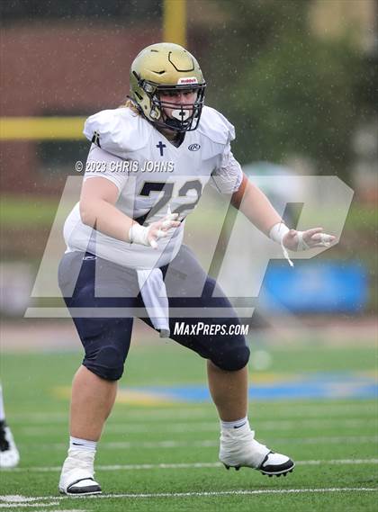 Thumbnail 1 in Althoff Catholic @ Burroughs photogallery.