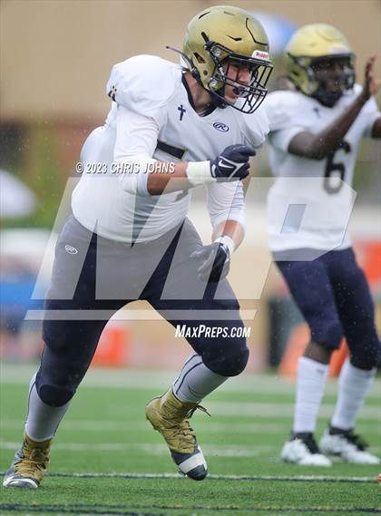 Thumbnail 1 in Althoff Catholic @ Burroughs photogallery.