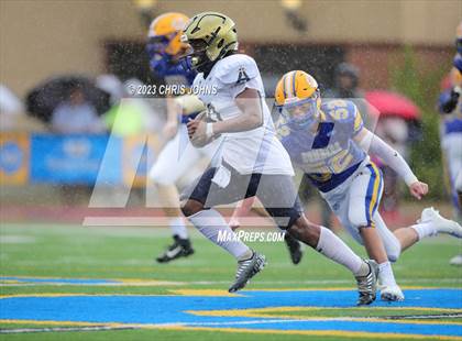 Thumbnail 1 in Althoff Catholic @ Burroughs photogallery.