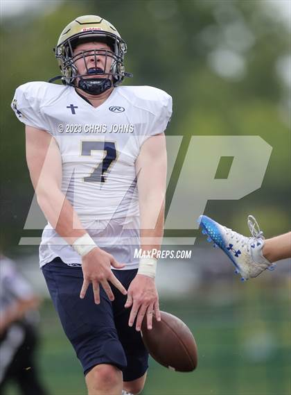 Thumbnail 1 in Althoff Catholic @ Burroughs photogallery.