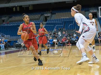 Thumbnail 2 in Vista Ridge vs. Liberty (UIL 5A Semifinal) photogallery.