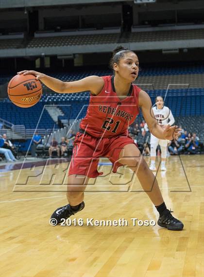 Thumbnail 2 in Vista Ridge vs. Liberty (UIL 5A Semifinal) photogallery.