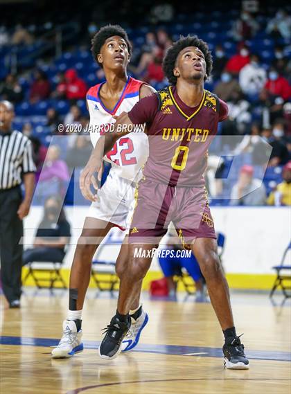 Thumbnail 2 in Beaumont United vs. West Brook photogallery.